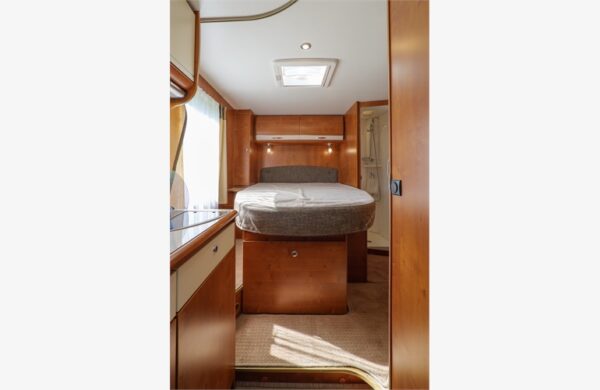 Camping car Rapido 690F Chambre fermée Année 2010